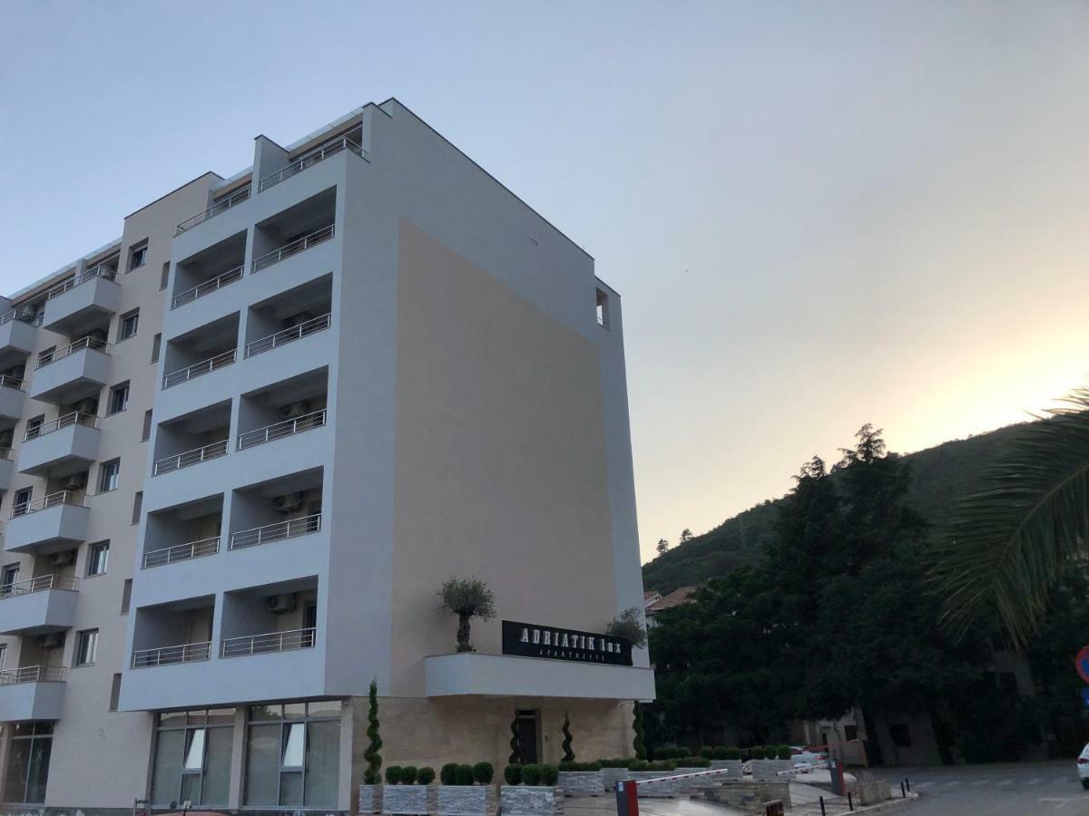 Adriatik Lux