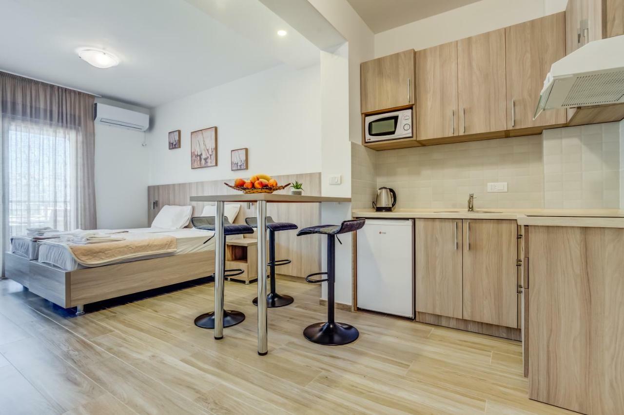 Adriatik Lux